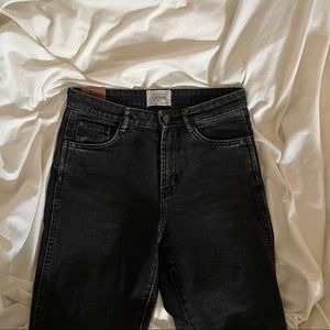Zara Black Denim Mom Jeans Size 2 Good Condition